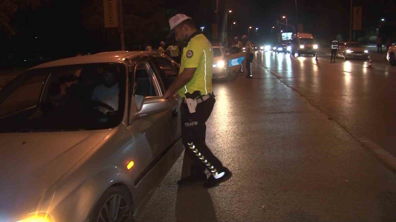 Kadıköy’de abart egzoz ve hız denetimi: 71 bin 591 TL para cezası kesildi