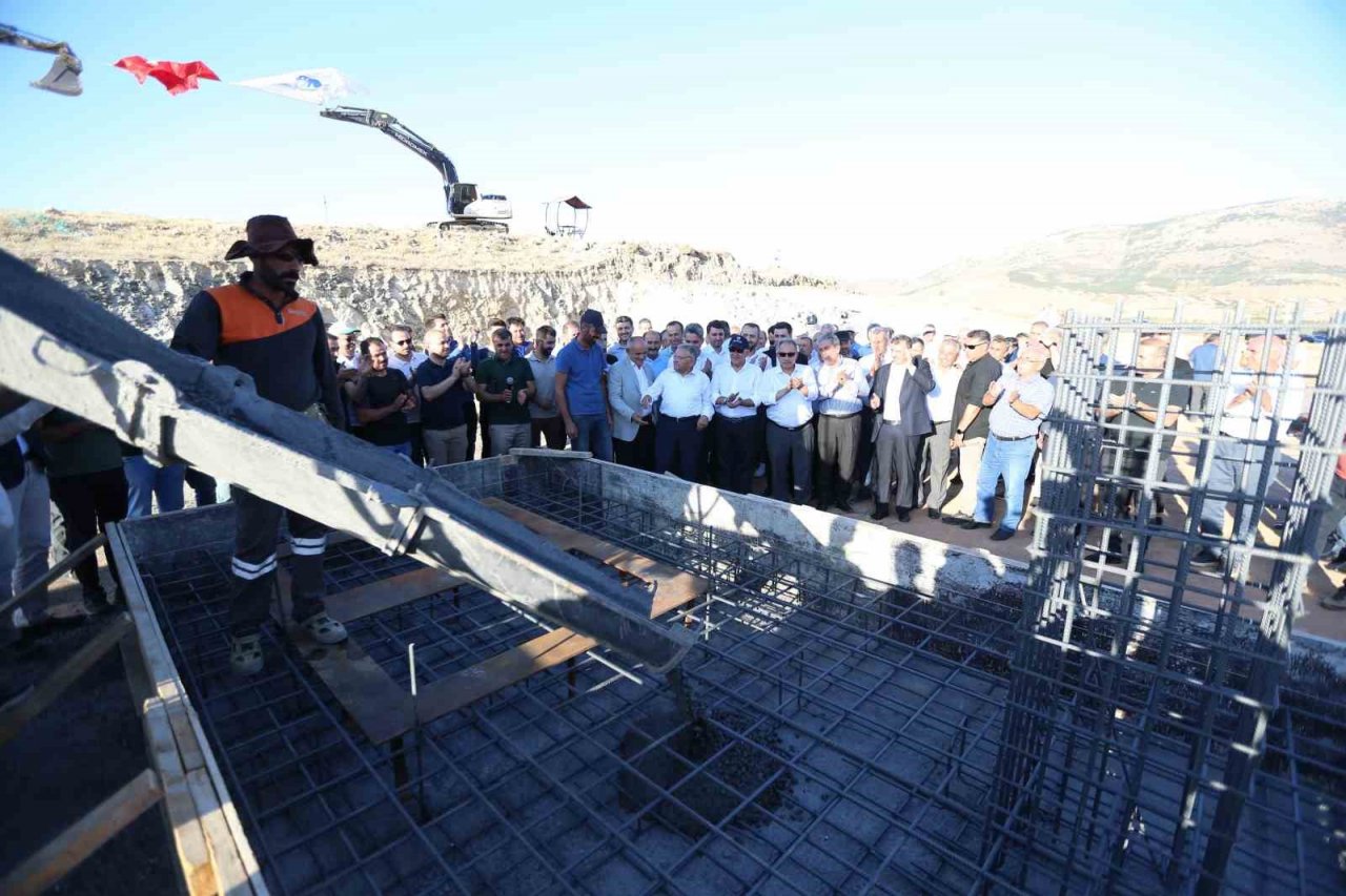 İlçe belediye başkanlarından Başkan Büyükkılıç’a "yatırım" teşekkürü