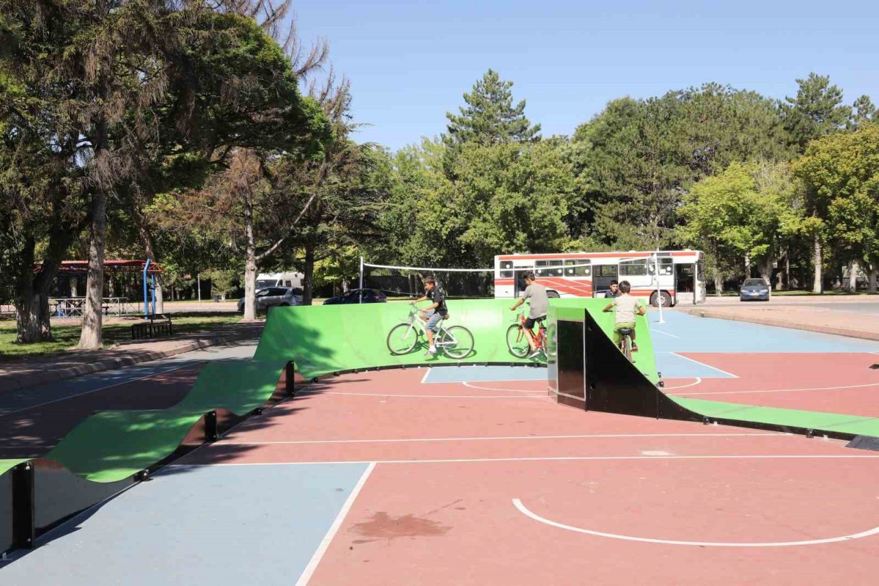 Büyükşehir’den Kayseri’ye ‘bisiklet parkuru’