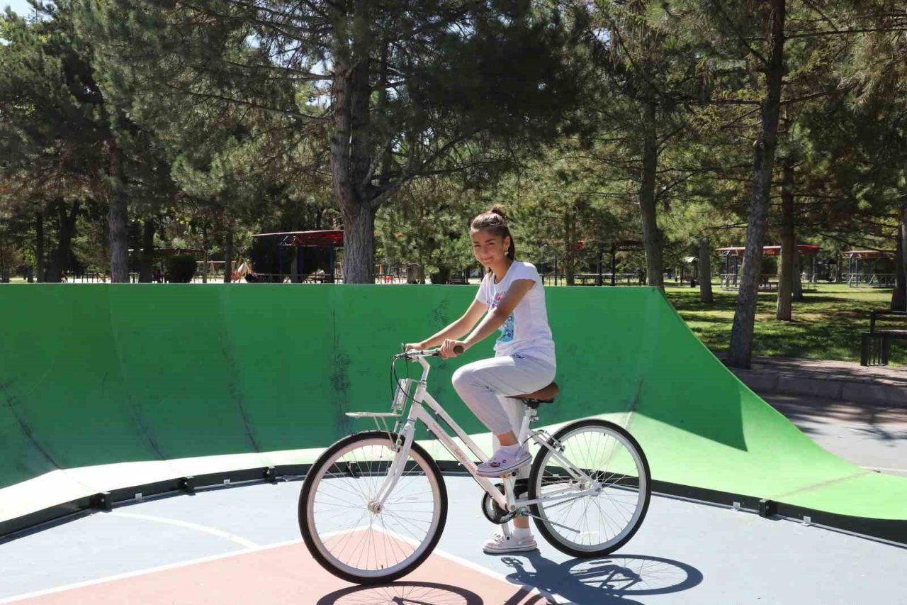 Büyükşehir’den Kayseri’ye ‘bisiklet parkuru’