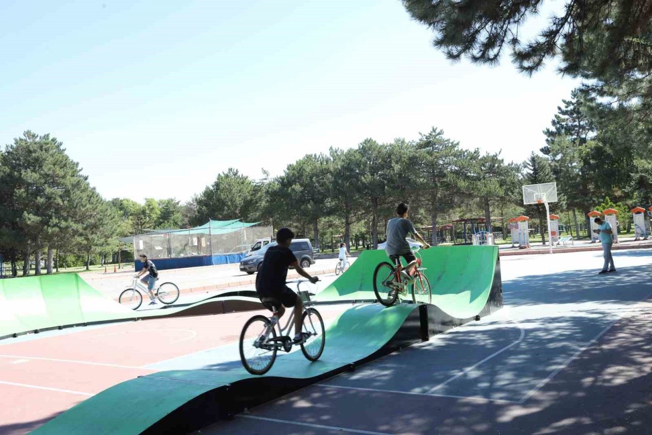 Büyükşehir’den Kayseri’ye ‘bisiklet parkuru’