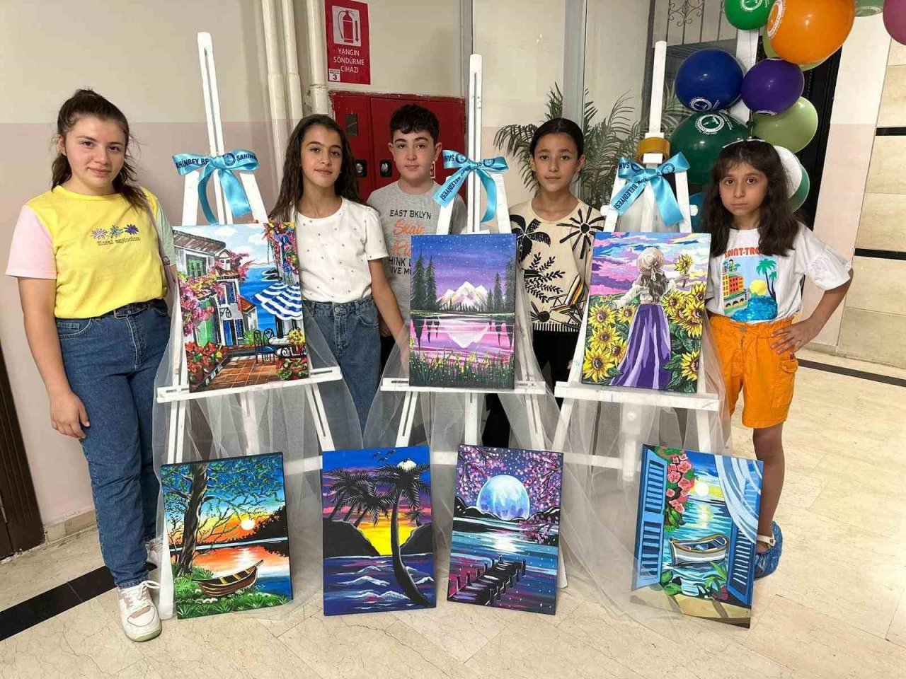 Şahinbeyli minik öğrencilerden muhteşem tablolar