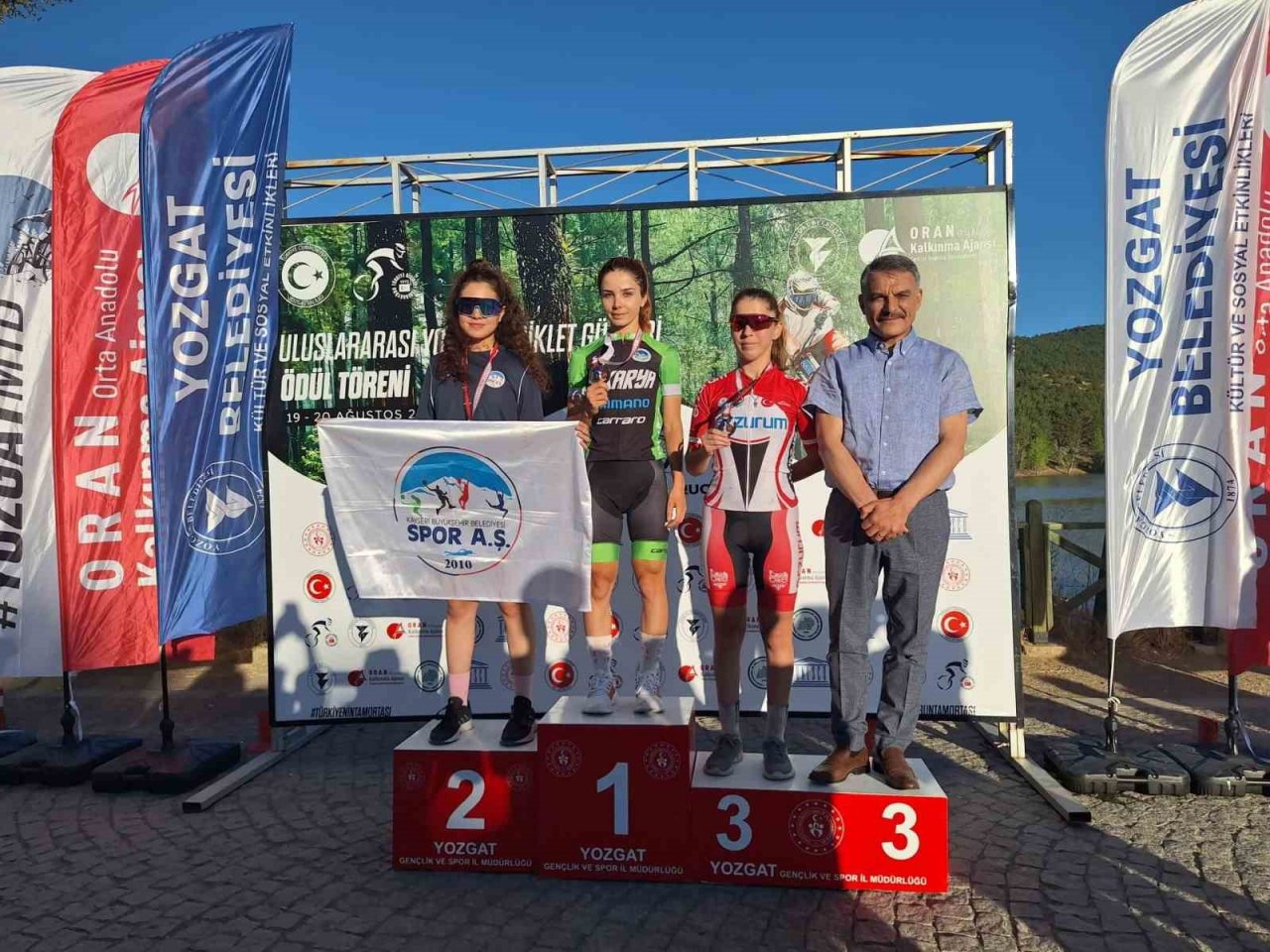 Büyükşehir’in pedalları şampiyonluğu kaptırmıyor