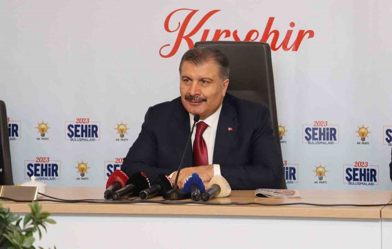 Sağlık Bakanı Koca, Kırşehir’de vatandaşı dinledi