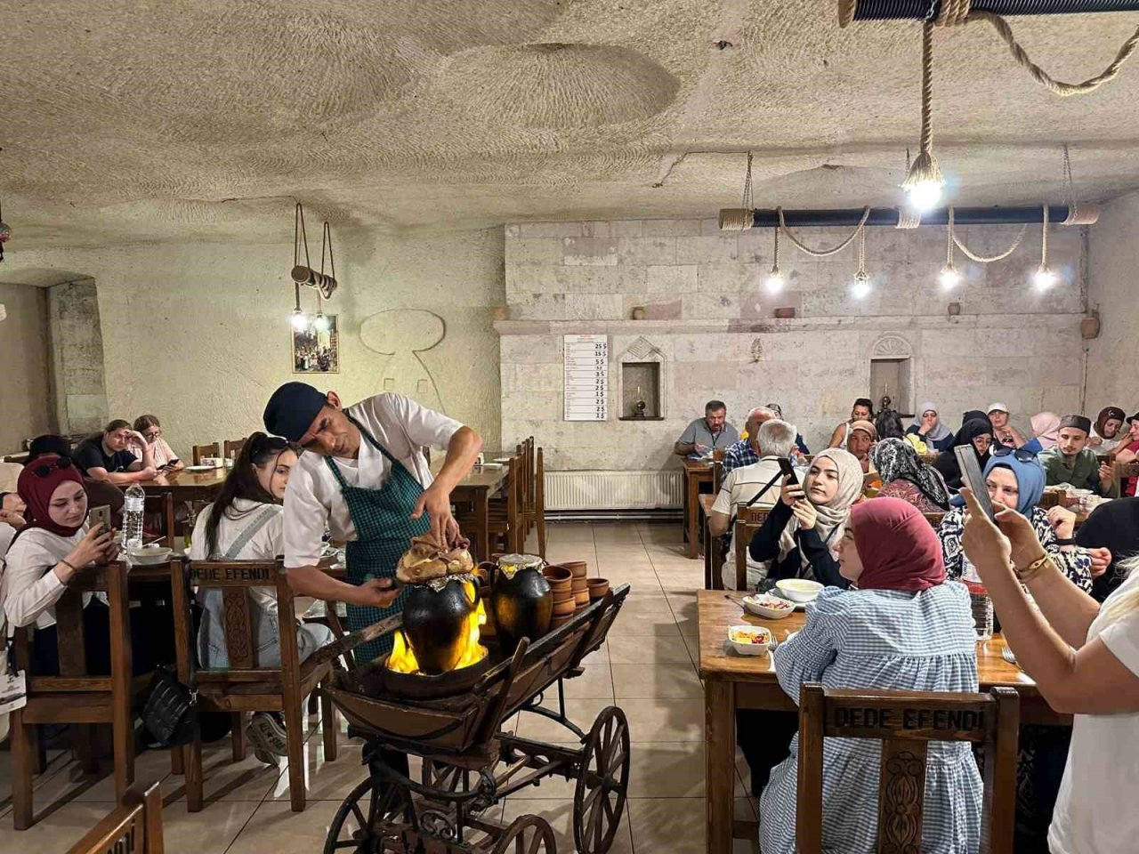 Sincan Belediyesinin Kapadokya’ya gönderdiği vatandaşlar bölgeye hayran kaldı