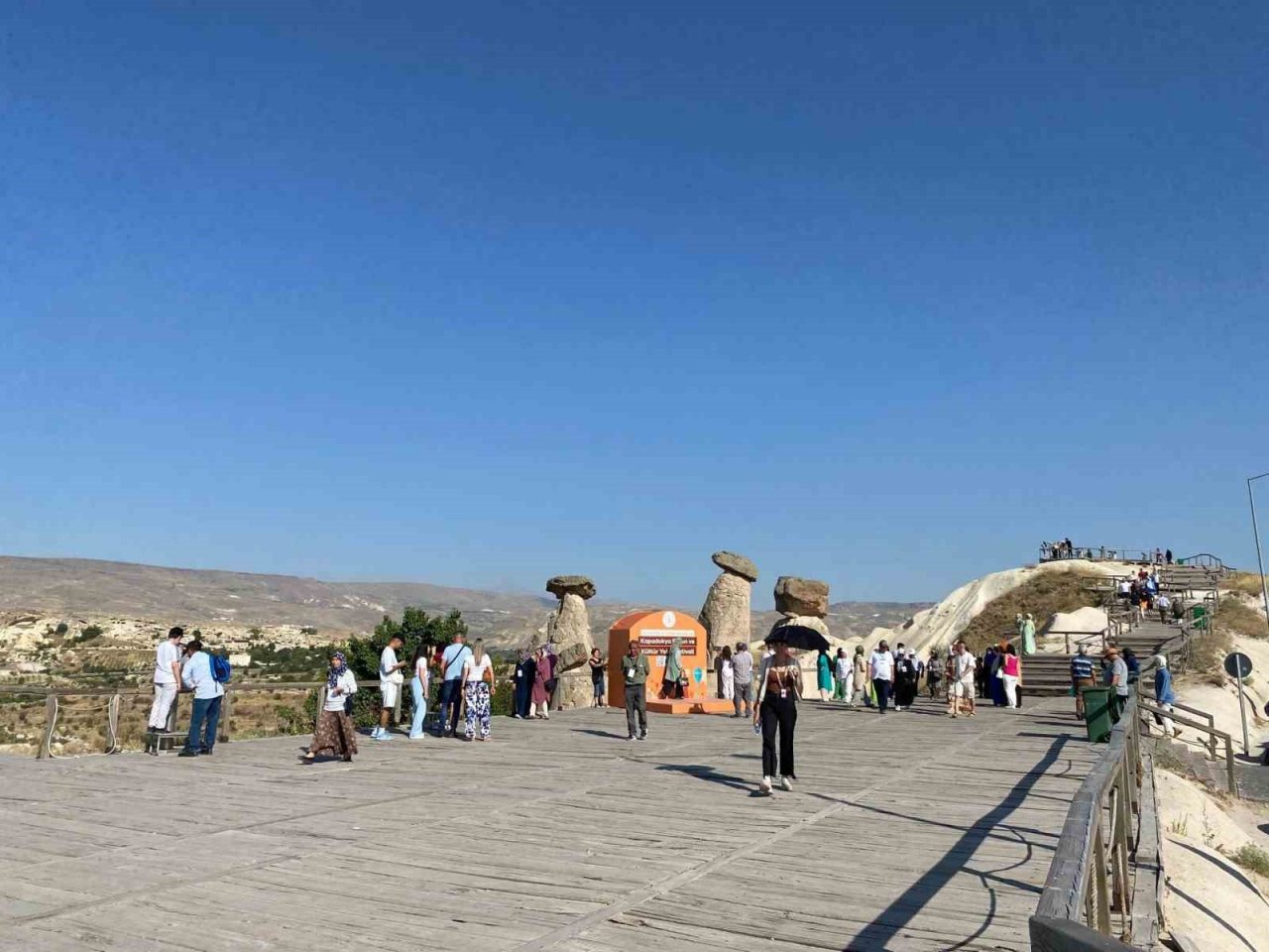 Sincan Belediyesinin Kapadokya’ya gönderdiği vatandaşlar bölgeye hayran kaldı