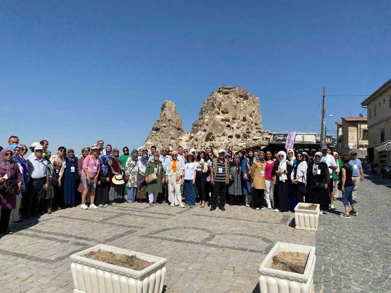 Sincan Belediyesinin Kapadokya’ya gönderdiği vatandaşlar bölgeye hayran kaldı