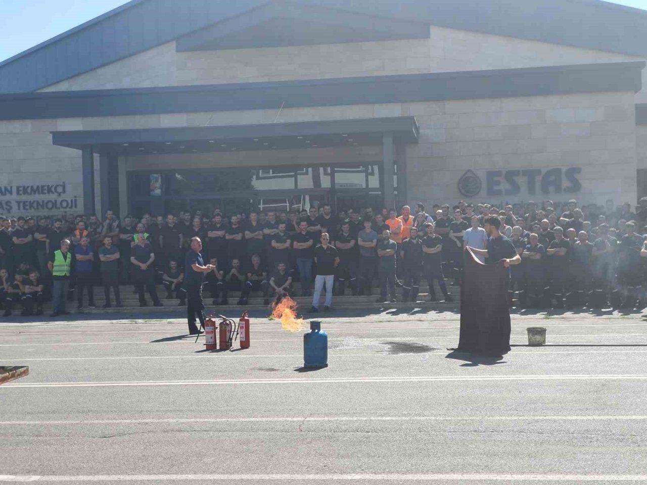ESTAŞ çalışanlarına yangın eğitimi verildi
