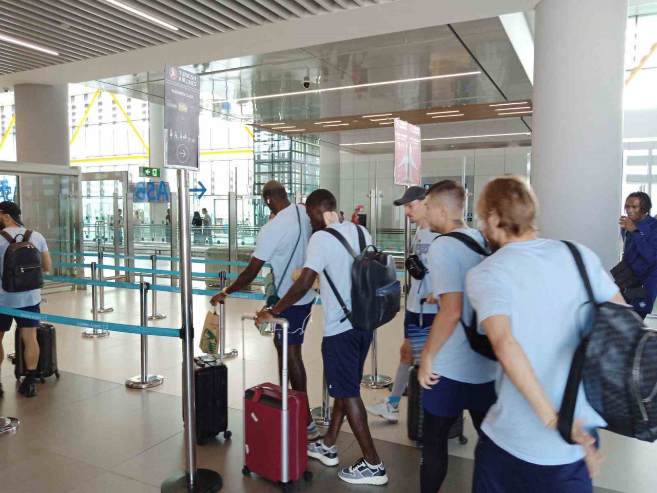 Adana Demirspor, Belçika’ya gitti