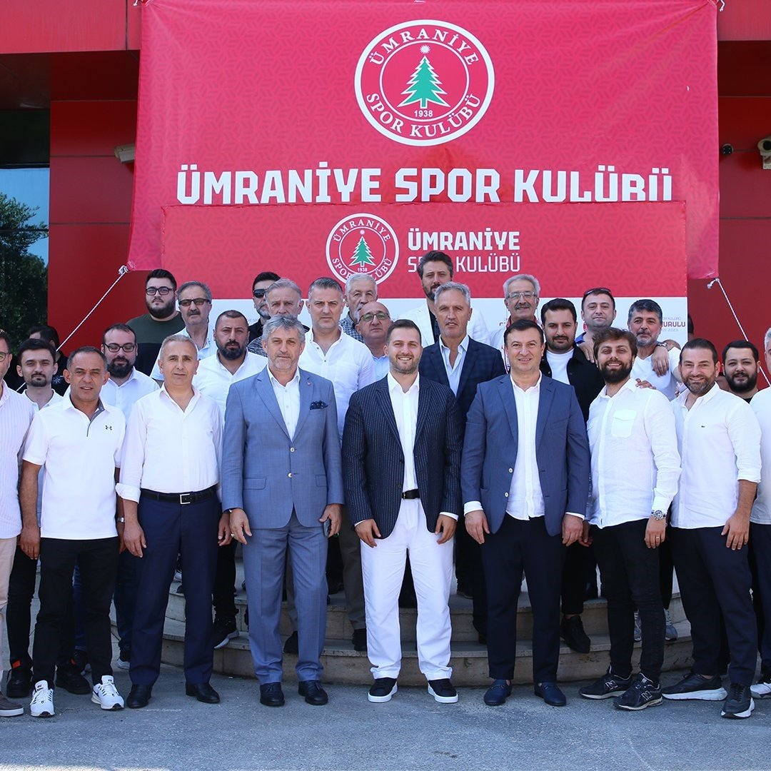 Ümraniyespor’da yeni başkan Ömür Aydın oldu