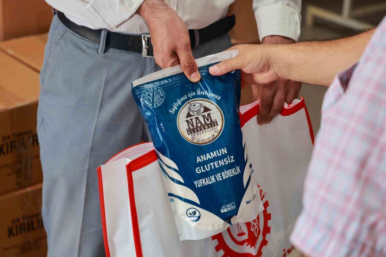 Uşak Belediyesi glutensiz ve düşük proteinli un yardımını sürdürüyor
