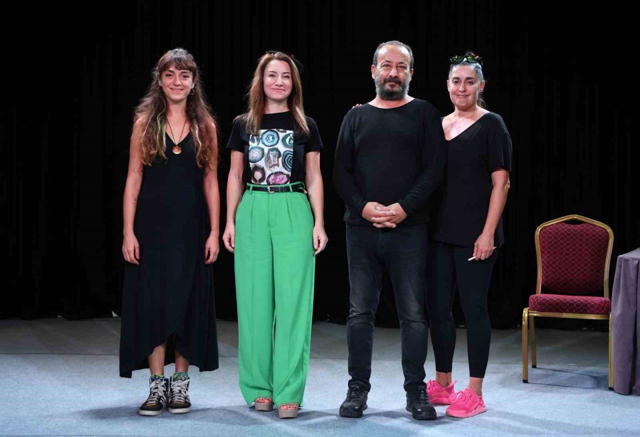 Konyaaltı Belediyesi’nden oyunculuk kursu