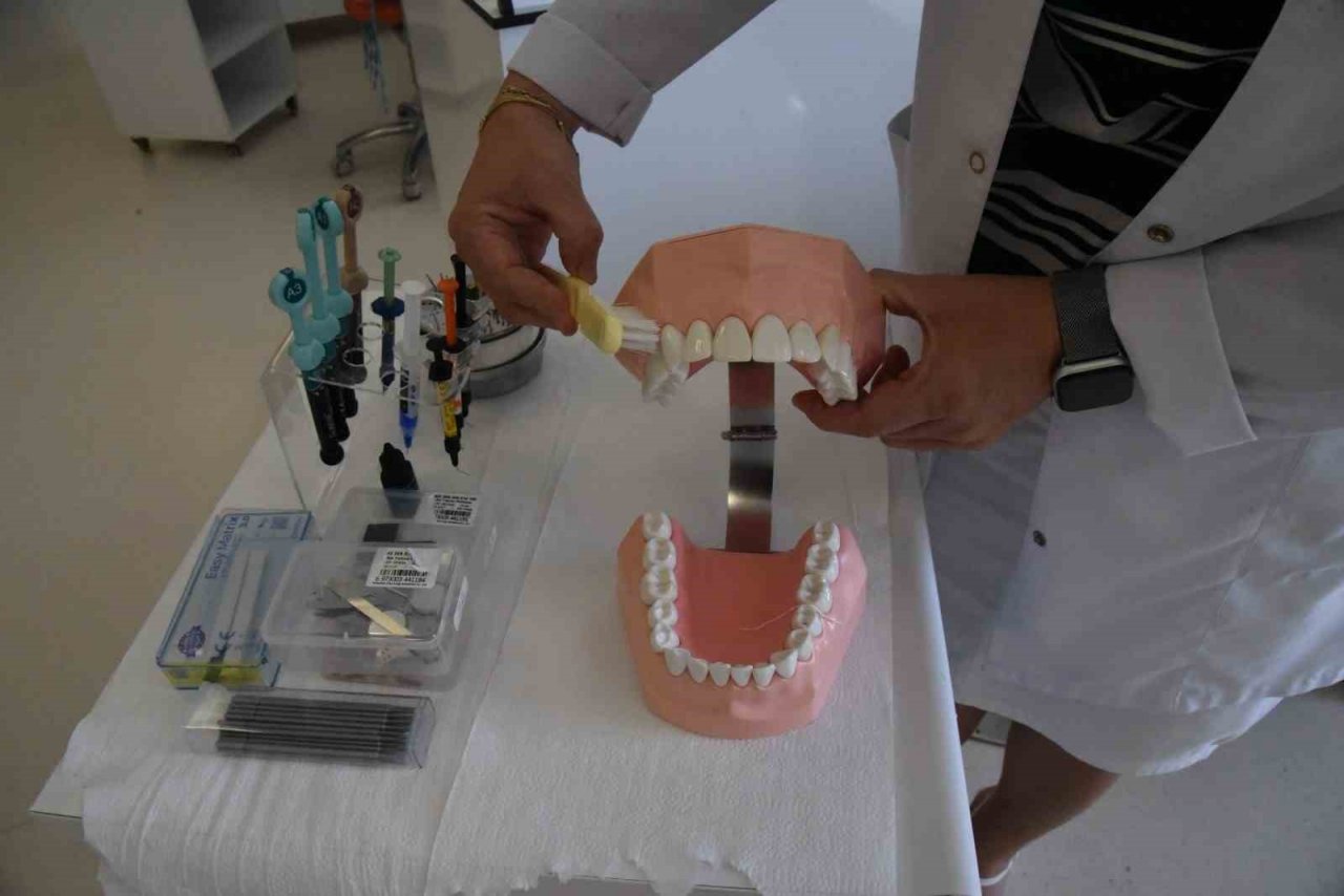 Prof. Dr. Güler: “Okul çağındaki çocukların yüzde 60-90’ında diş çürüğü görülüyor”