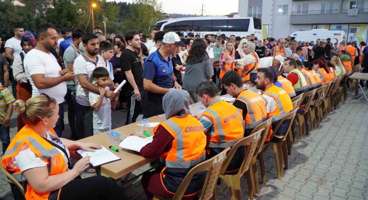 Altınova’da Her “Eve Bir Bisiklet” kampanyasında dağıtımlar devam ediyor