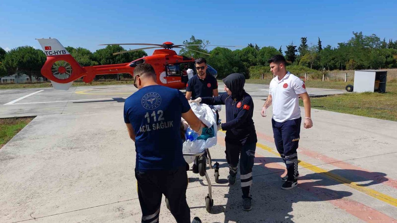 Doğum yapan kadının yardımına ambulans helikopter yetişti