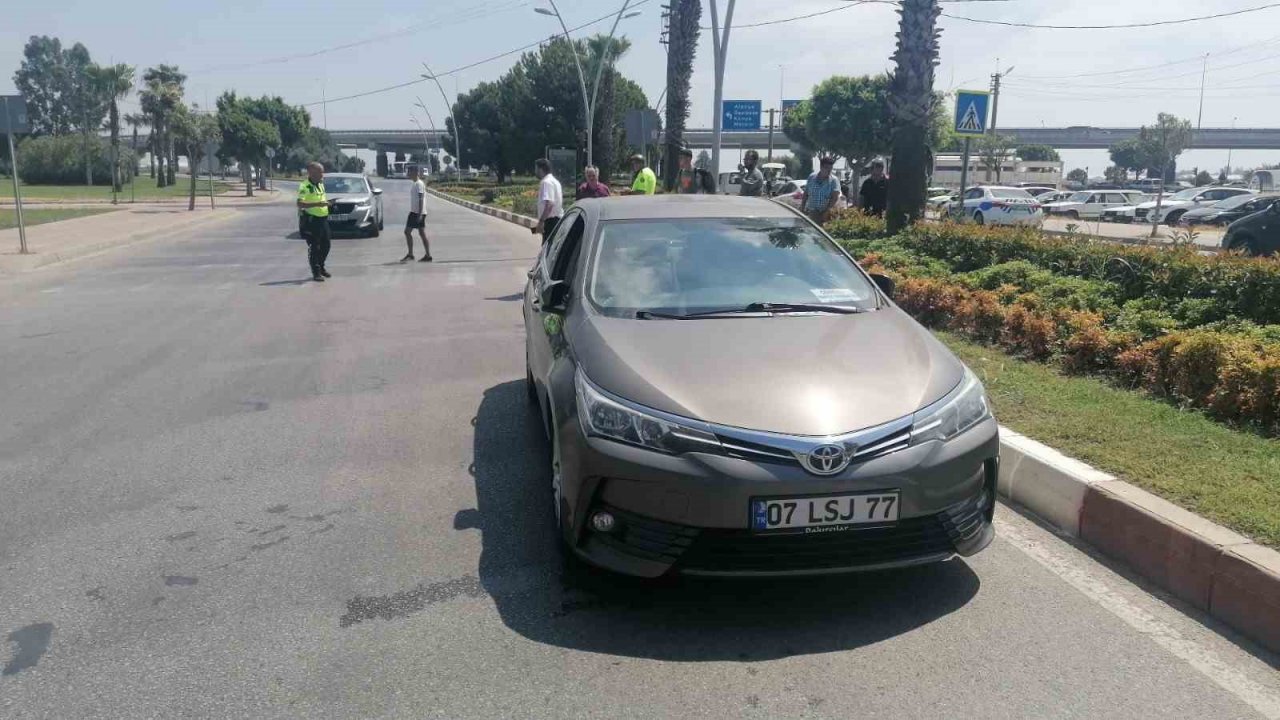 Otomobilin aynası hastanelik etti