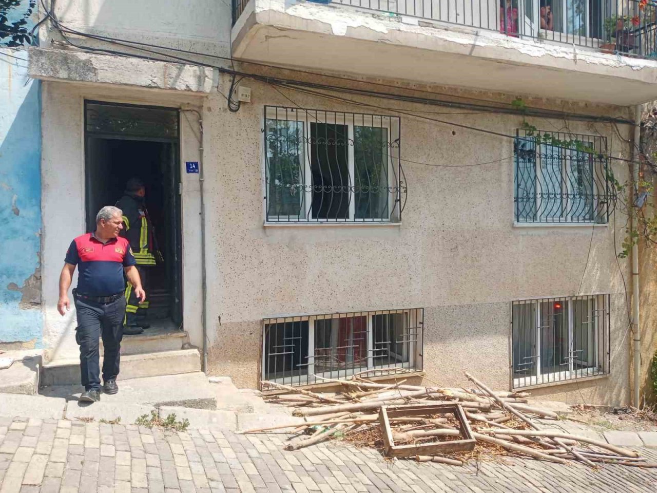 Küçük çocuğun ateşle oyunu yangına neden oldu