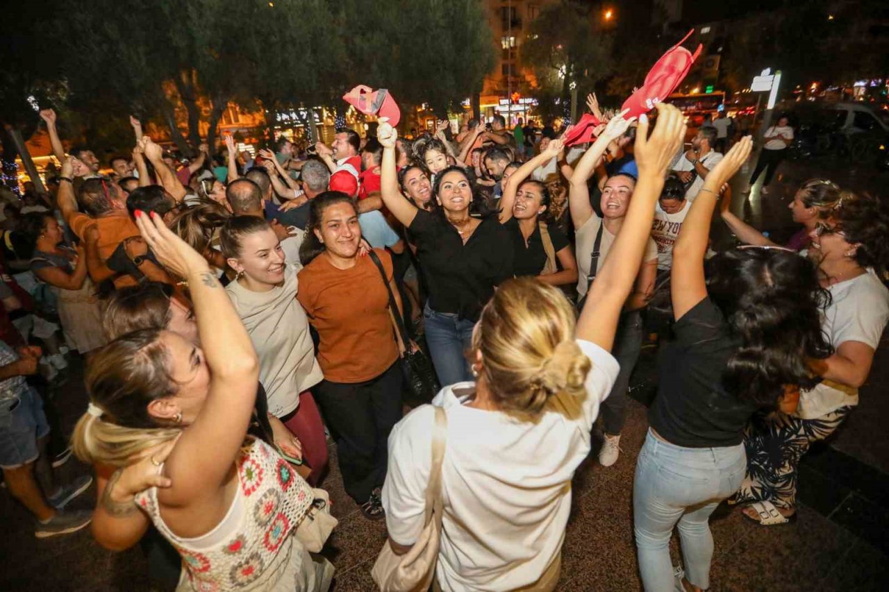 Buca Belediyesinde en düşük ücret tüm haklarıyla 21 bin 100 TL oldu