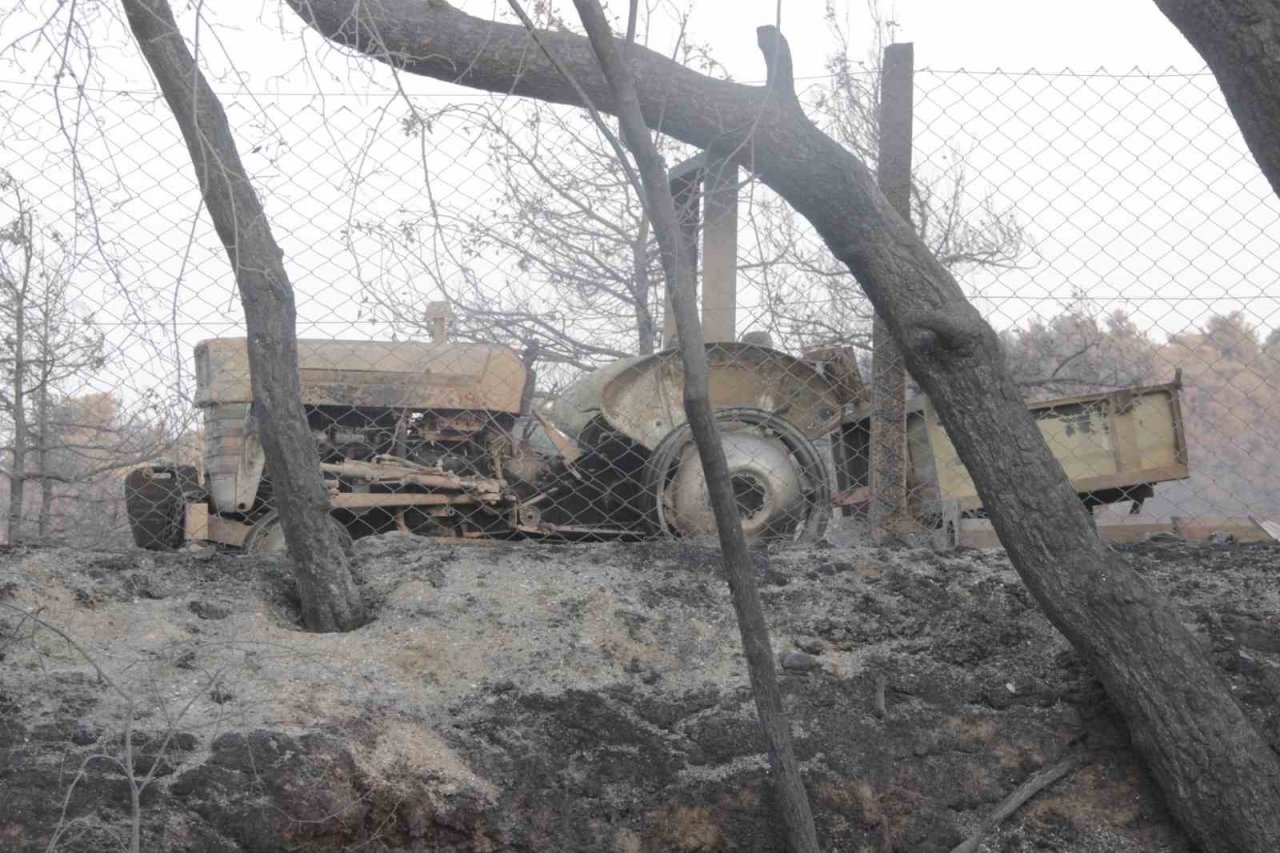 Savaş gibi...Hayalet köye dönüştü