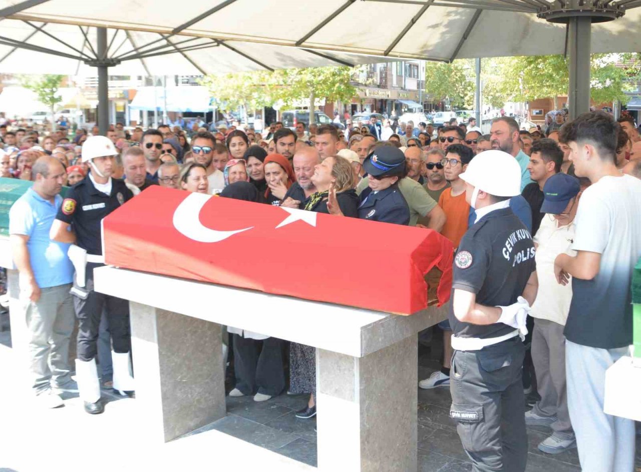 Balıkesirli genç polis ebediyete uğurlandı