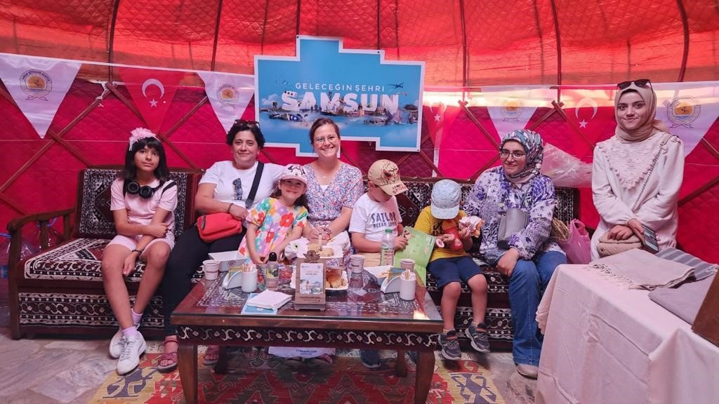 Büyükşehir Gençlik Hareketi’nden çocuklara uçurtma atölyesi