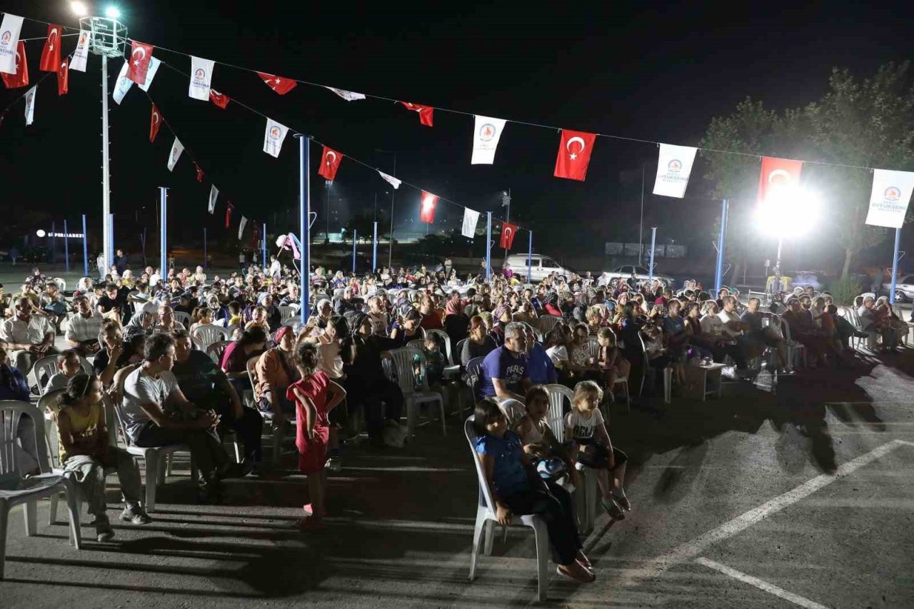 Denizli Akvadi’de türkü ziyafeti