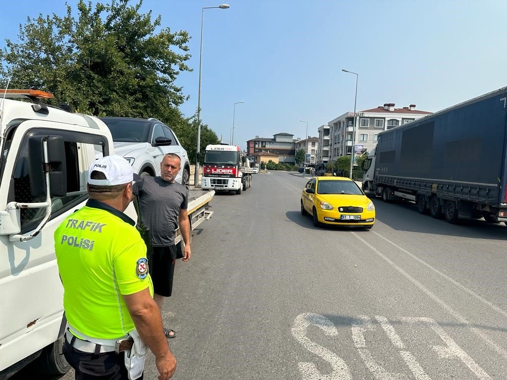 Yasaklanan yola giren kamyonlara ceza yağdı