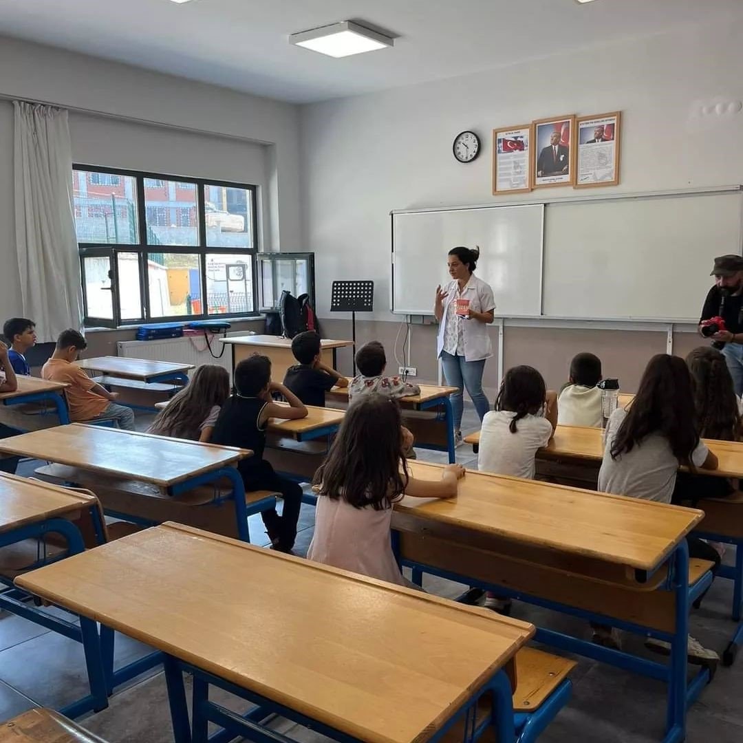 Aileler fındıkta, çocukları diş taramasında