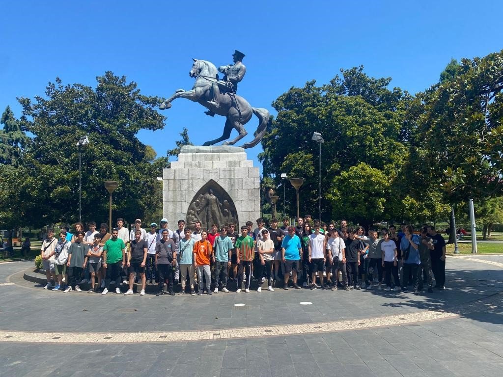 Gaziosmanpaşalı gençler, kamp etkinliklerinde buluştu