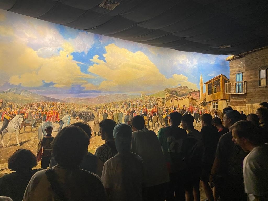 Gaziosmanpaşalı gençler, kamp etkinliklerinde buluştu