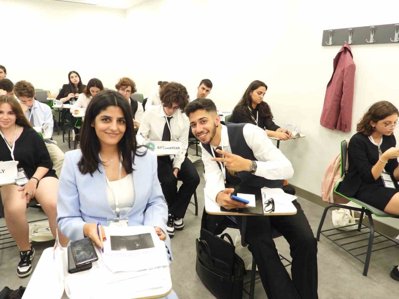 Gökkuşağı Koleji Ataşehir Şubesi öğrencilerinin SKYMUN 2023 başarısı