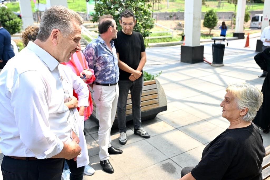 İETT’nin durakları kaldırması ile oluşan boşluğu Gaziosmanpaşa Belediyesi ücretsiz ring ile giderdi