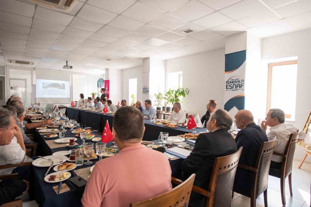 Başkan Soyer’den "Kemeraltı anayasası" önerisi