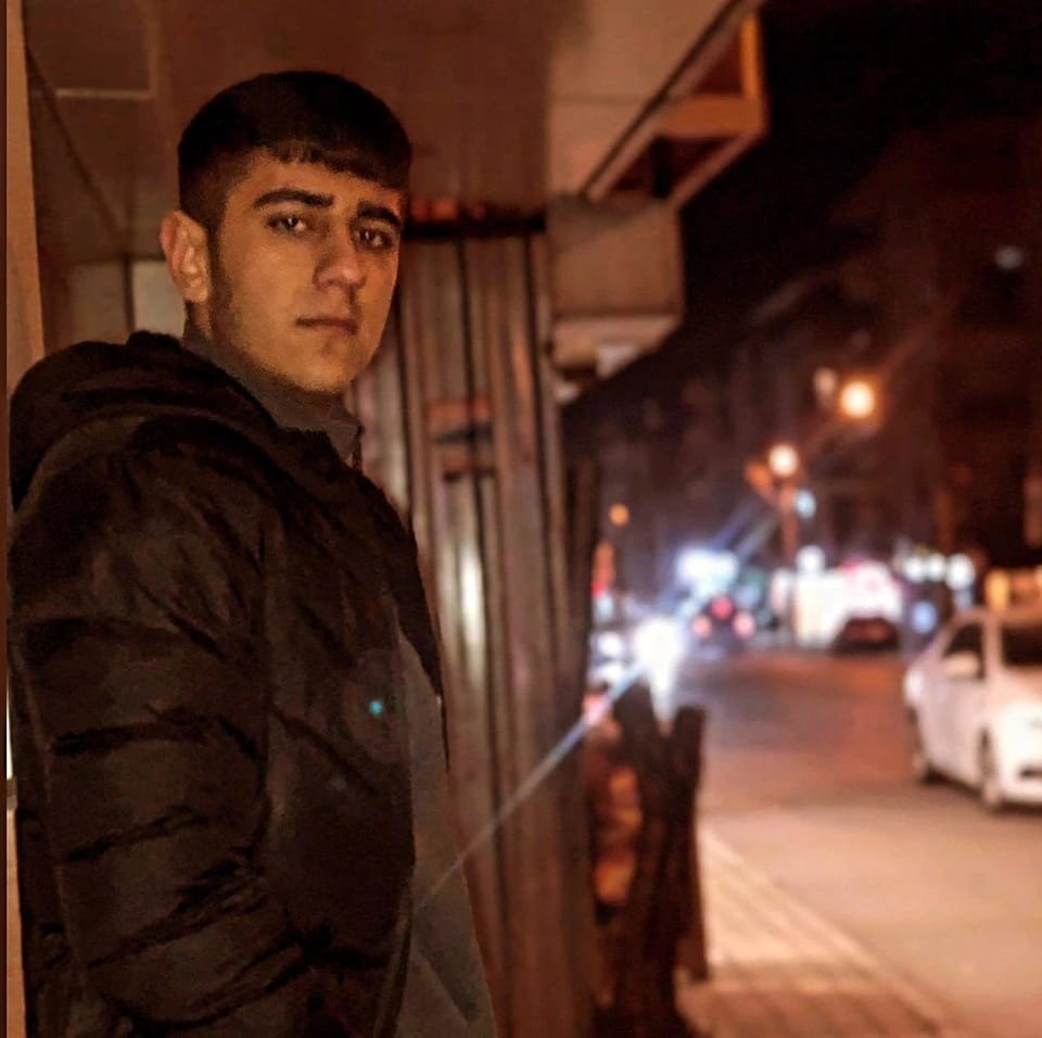 Kamyonetteki kuzenine kurşun yağdırdı, o anlar kameraya yansıdı