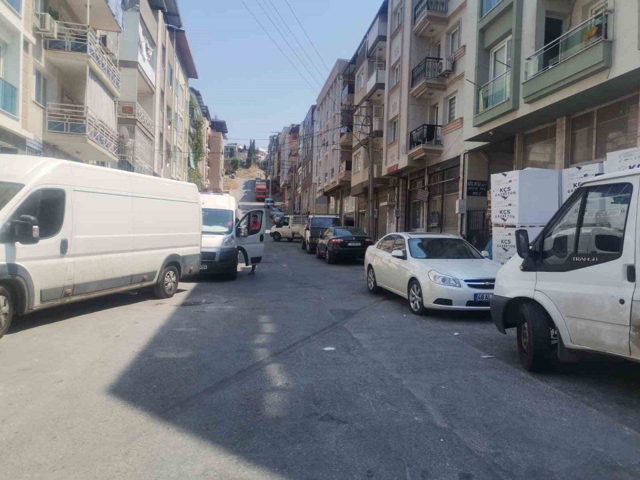 Kamyonetteki kuzenine kurşun yağdırdı, o anlar kameraya yansıdı