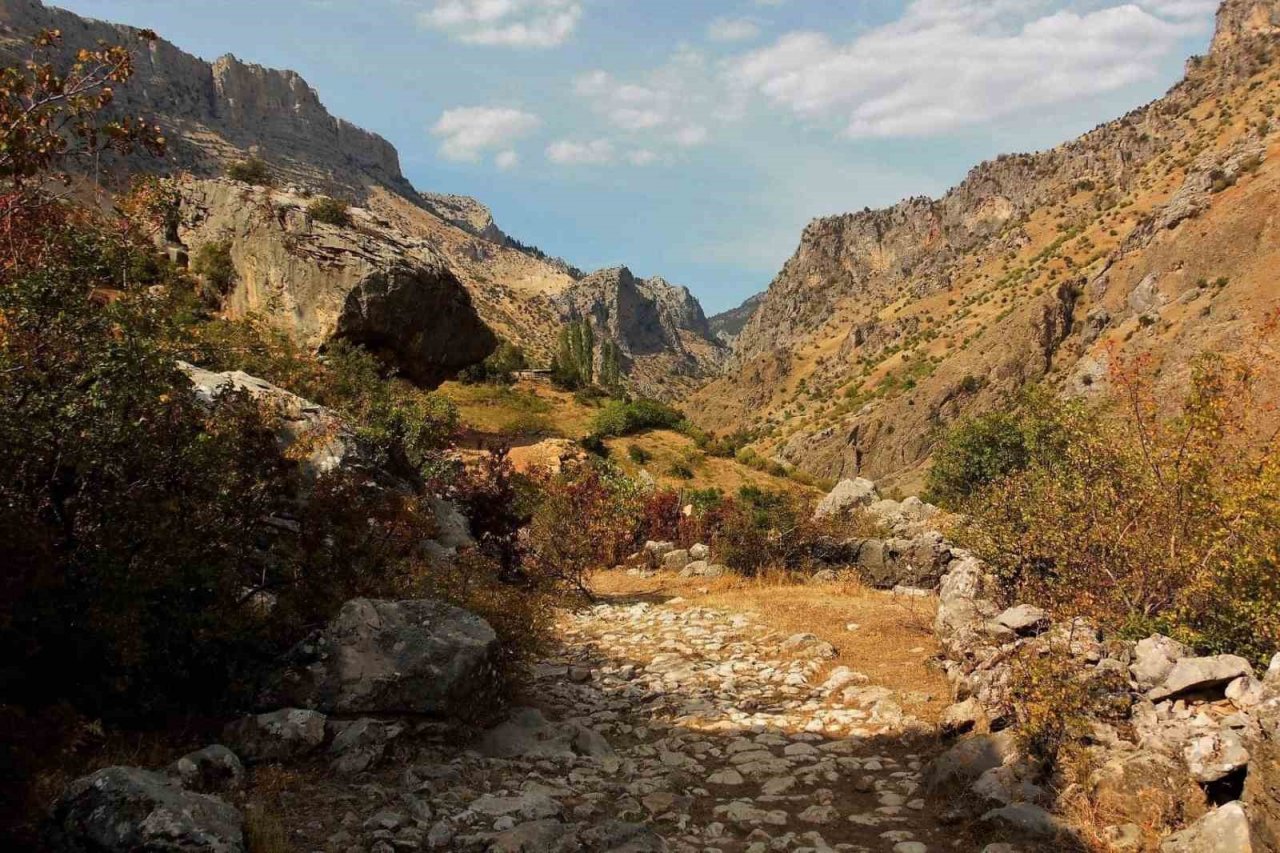 Kahramanmaraş’ta antik yol kalıntıları