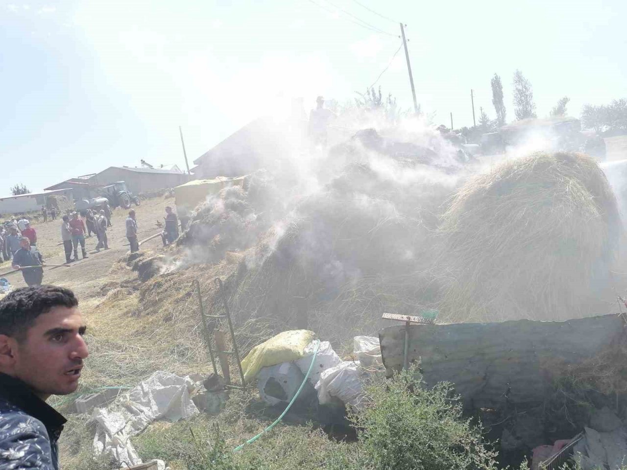 Kars’ta 700 balya ot yandı