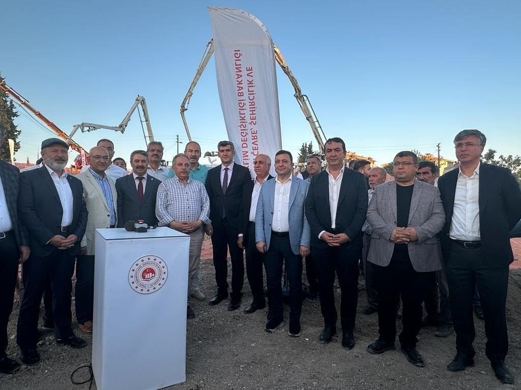 Kayseri OSB Yönetimi Adıyaman’da Deprem Konutları Temel Atma Törenine Katıldı