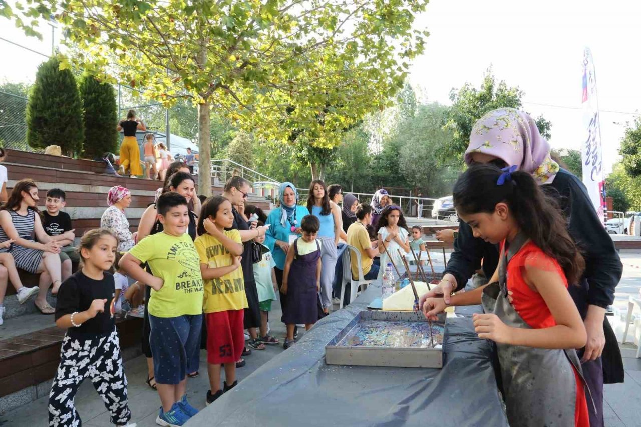 Küçükçekmece’deki "Parklarda Sanat Var" etkinliklerine ilgi yoğun oldu