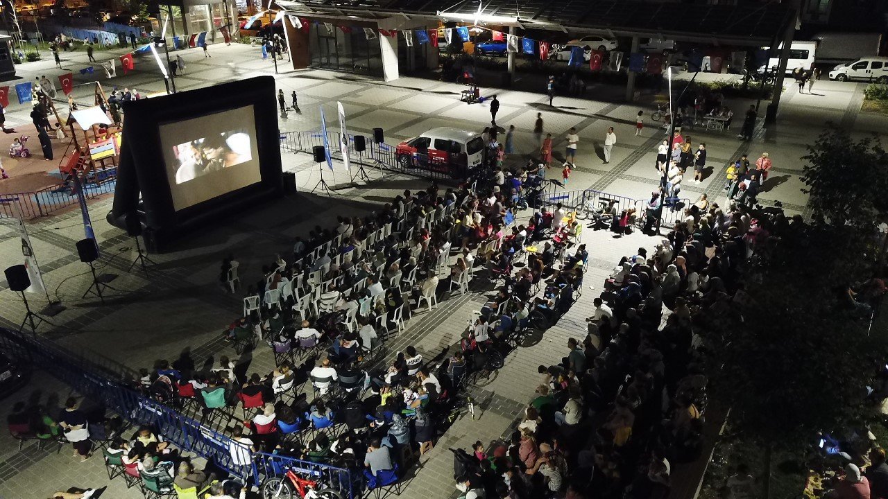 Küçükçekmece’deki "Parklarda Sanat Var" etkinliklerine ilgi yoğun oldu