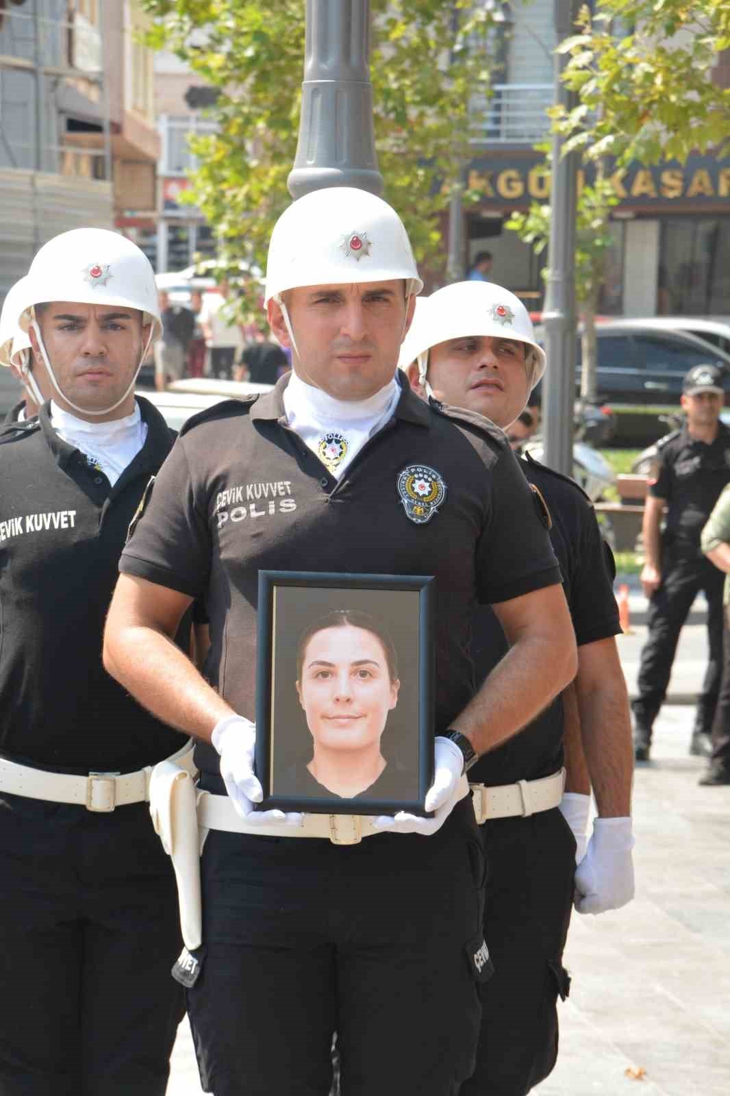 Balıkesirli genç polis ebediyete uğurlandı