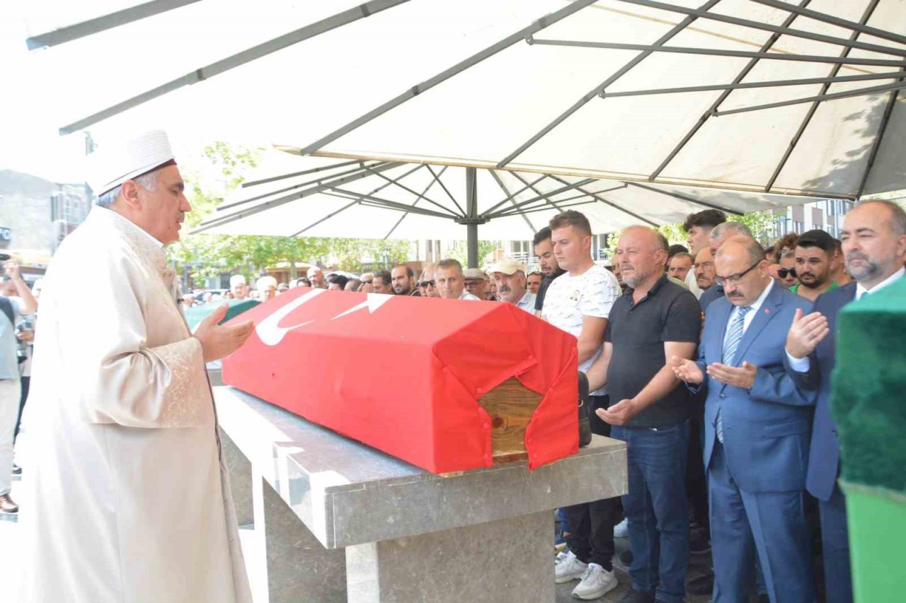 Balıkesirli genç polis ebediyete uğurlandı