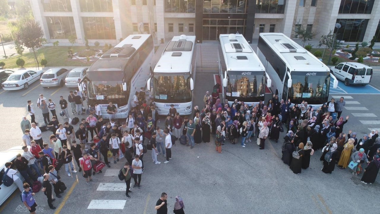 Pursaklar Belediyesi, ilçede yaşayan vatandaşlar için gezi düzenledi