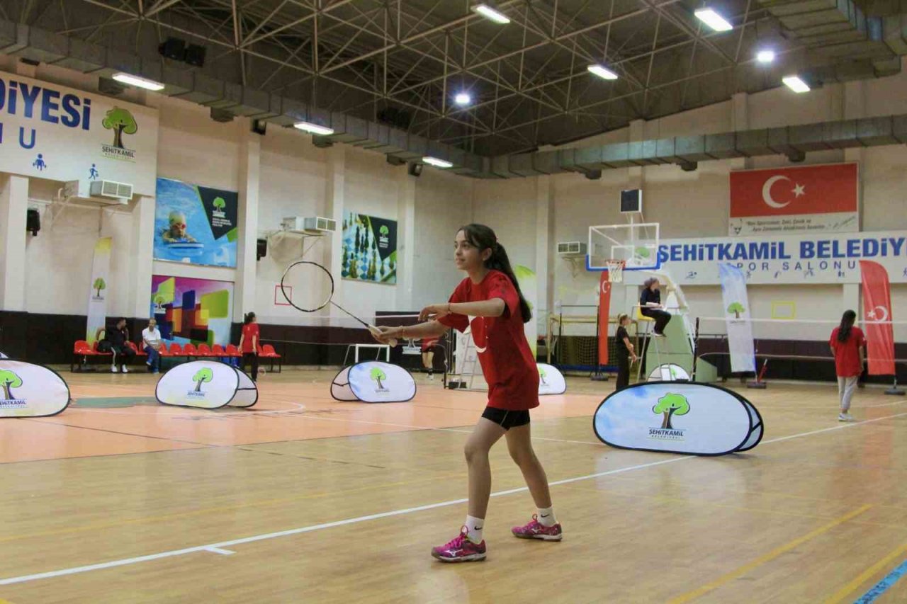 3 Farklı branşta yüzlerce sporcu yarıştı