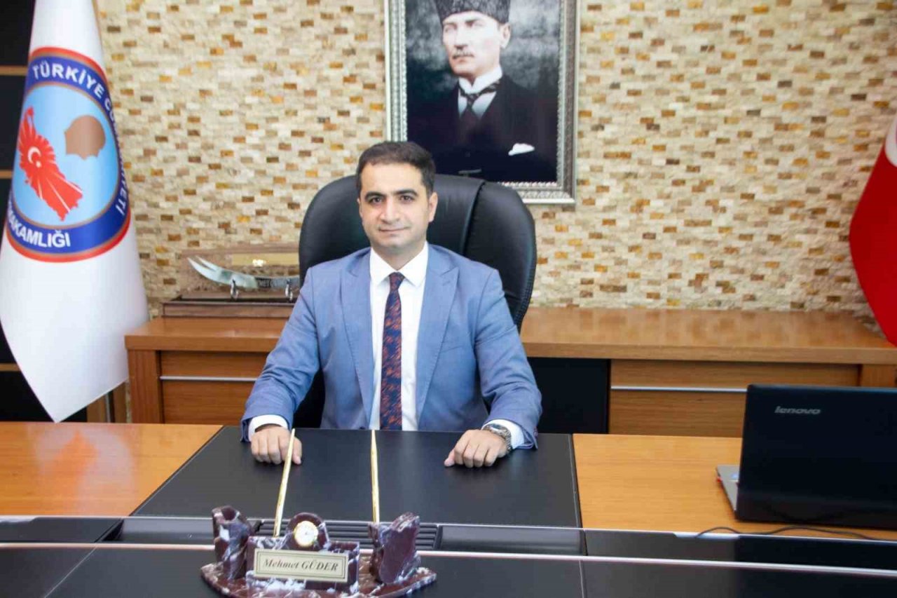 Varto Kaymakamlığına Ayyıldız atandı