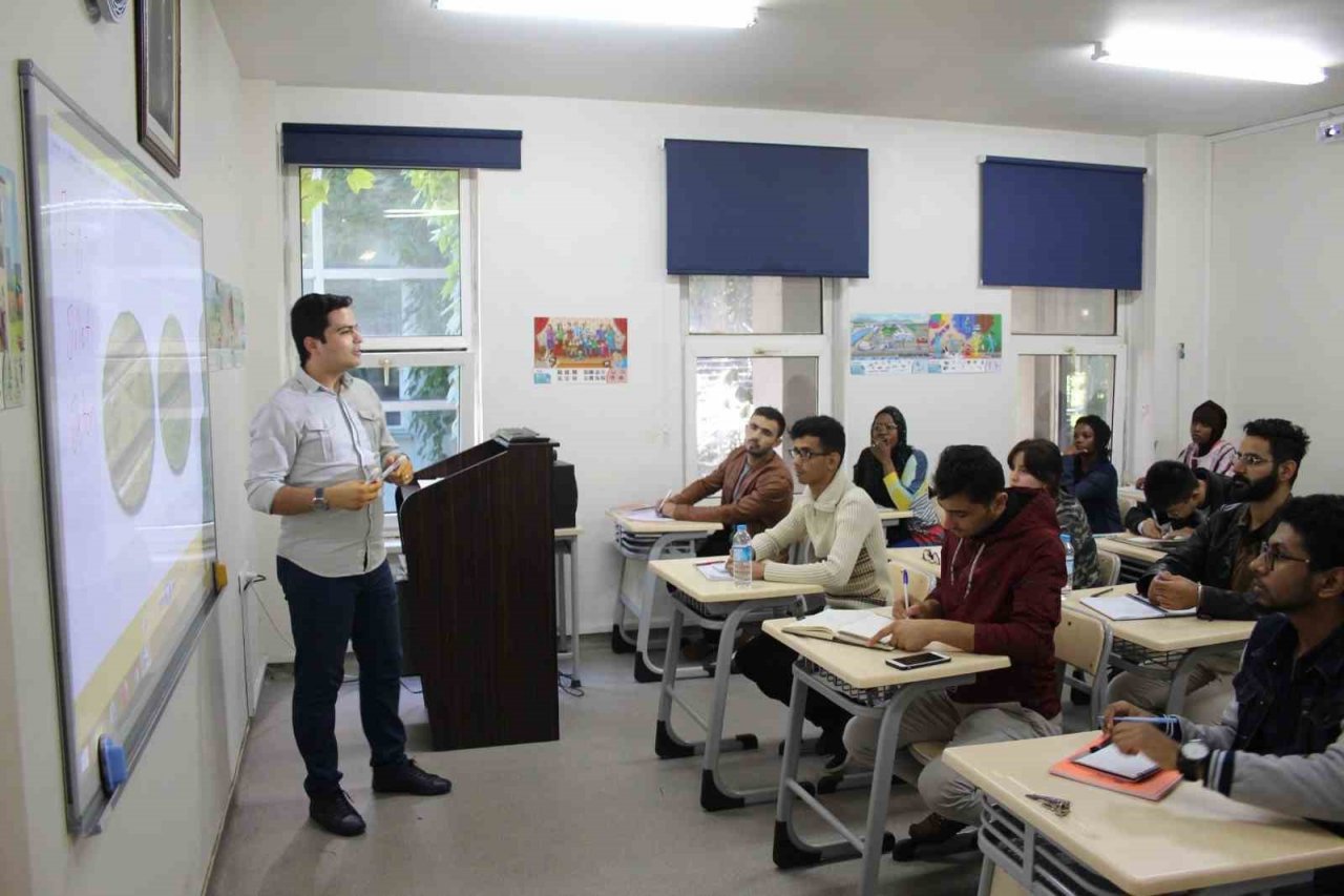 ZBEÜ yabancı öğrenci sayısı rekor seviyeye ulaştı