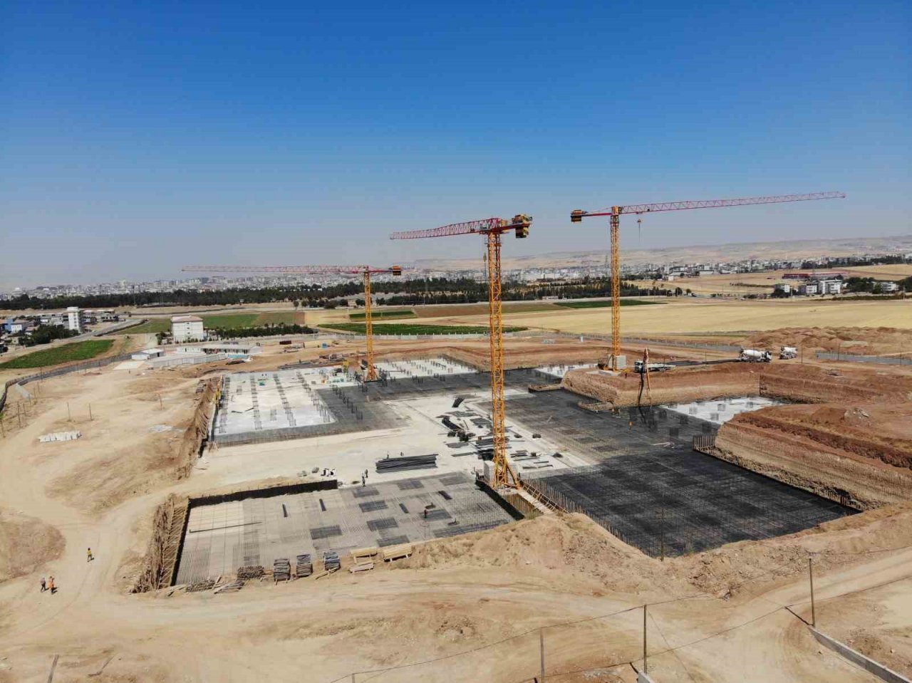 Batman’ın 1 milyar 185 milyon TL’lik hastanesinin inşası devam ediyor