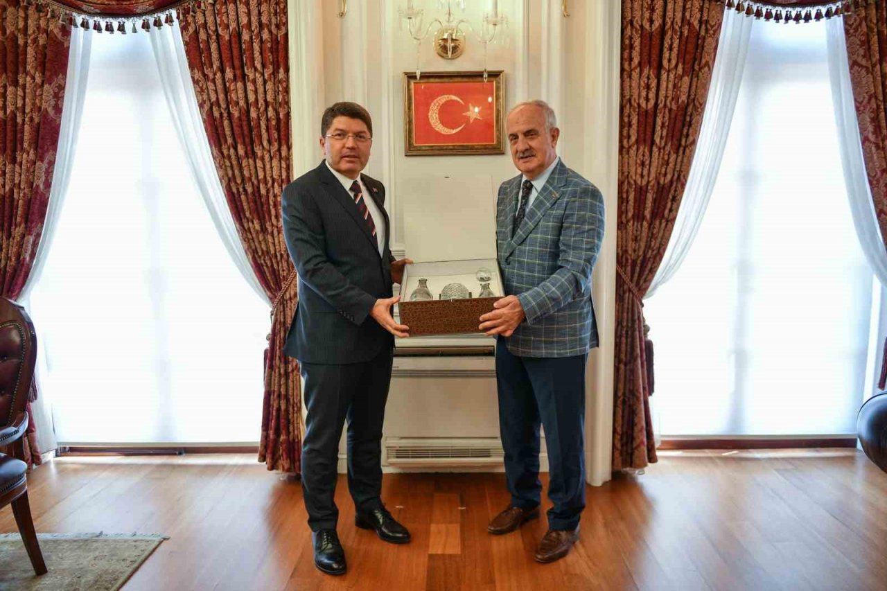 Başkan Aygün projelerini Ankara’ya taşıdı