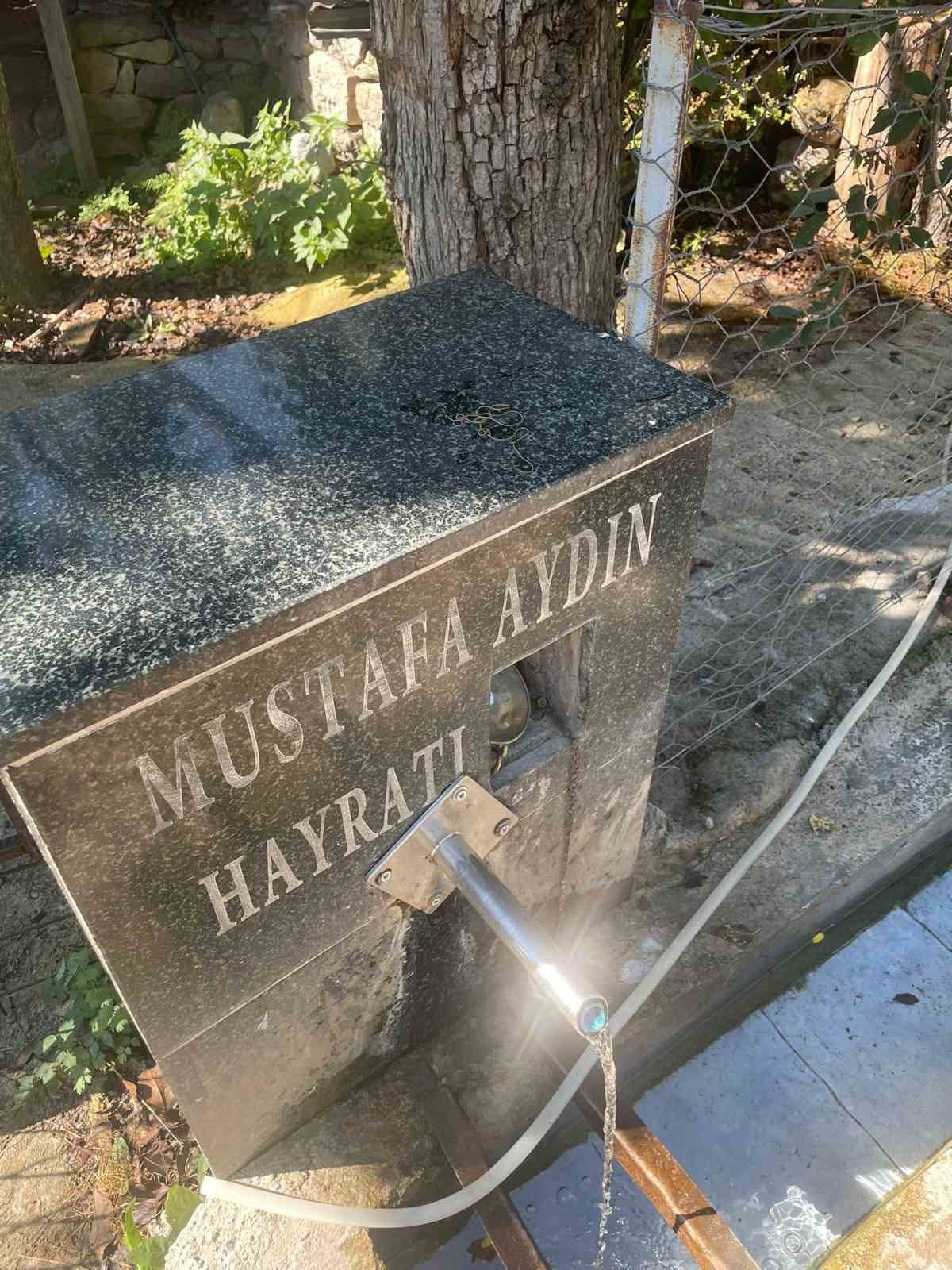 Köy çeşmesinde görülen ilginç canlı merak konusu oldu