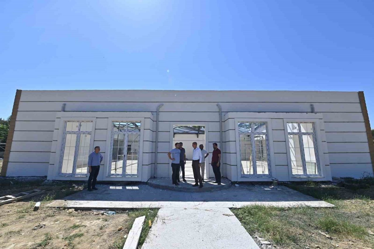 Yatırımları inceledi